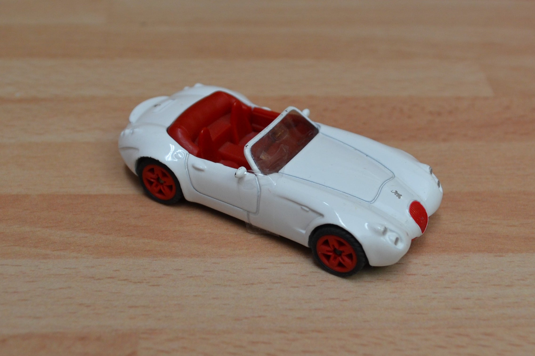 SIKU Wiesmann Roadster MF5 in Weiß – Sportwagen Modellauto Second Hand