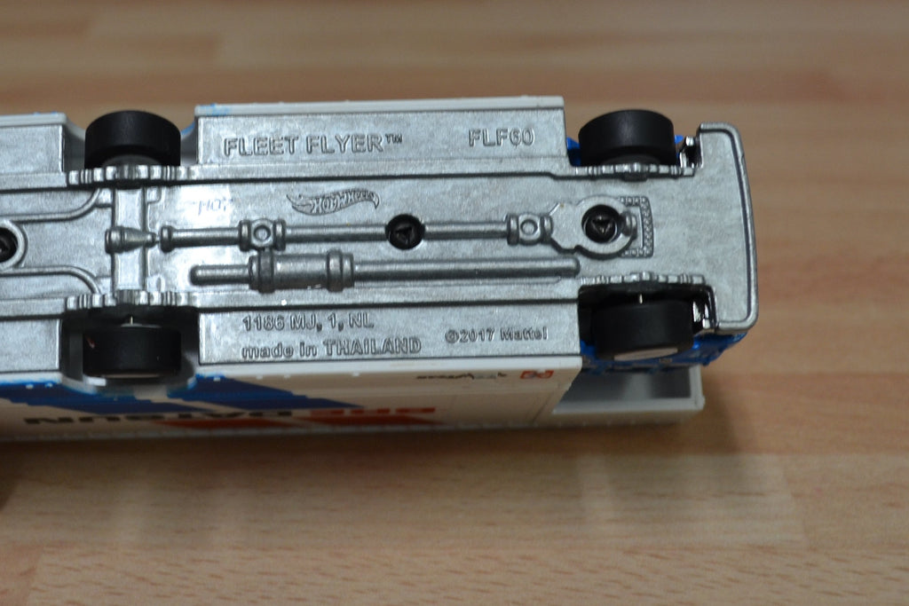 Hot Wheels Fleet Flyer FLF60 „BRE Datsun“ Team Transport – Transporter Second Hand