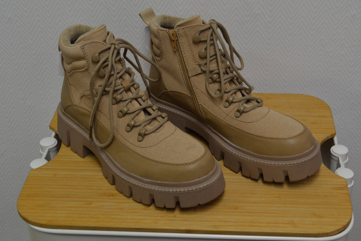Cox Schnürboots Beige – Gr. 40 | Wie neu