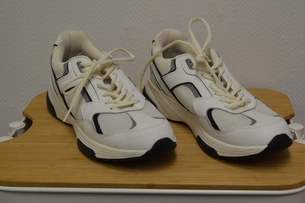 Pull&Bear Damen Chunky Sneaker Weiß Schwarz – Größe 41 – nur 1x getragen